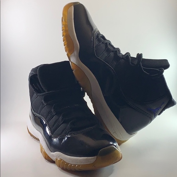 jordan 11 space jam size 10